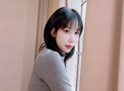 Em gái muốn quan hệ vào nhà thuê rồi địt nhau với chủ