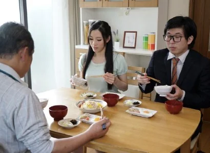 Con dâu quá nứng banh vùng kín cho bố chồng